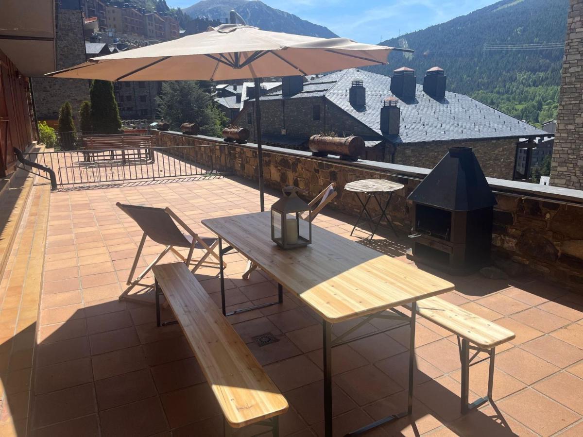 Una Terraza Con Encanto El Tarter Bagian luar foto