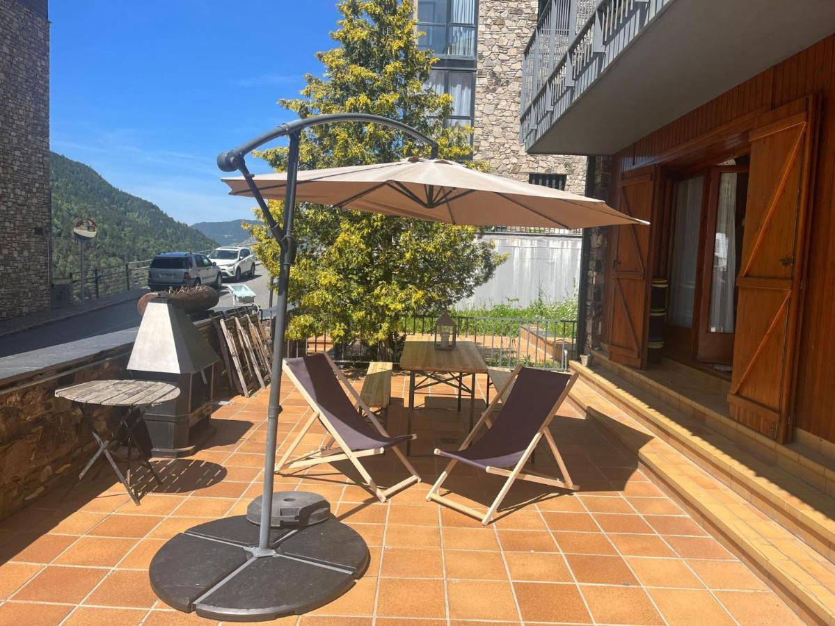 Una Terraza Con Encanto El Tarter Bagian luar foto
